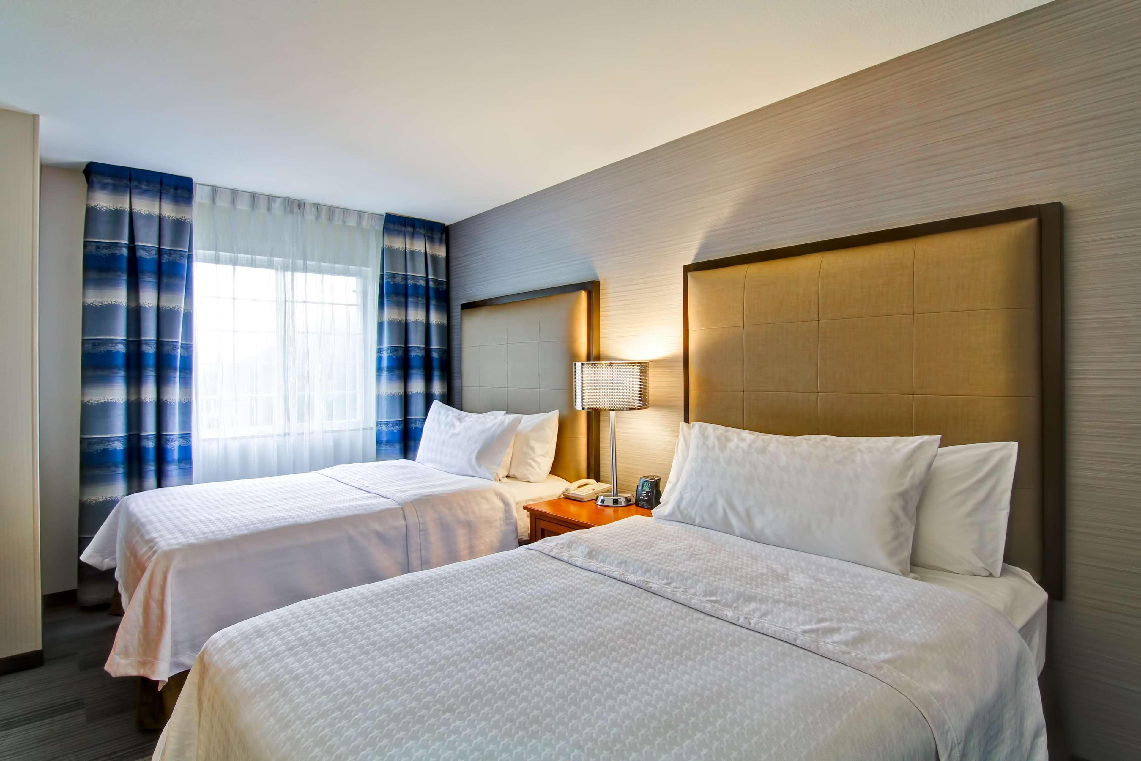 Homewood Suites By Hilton Стратфорд Экстерьер фото