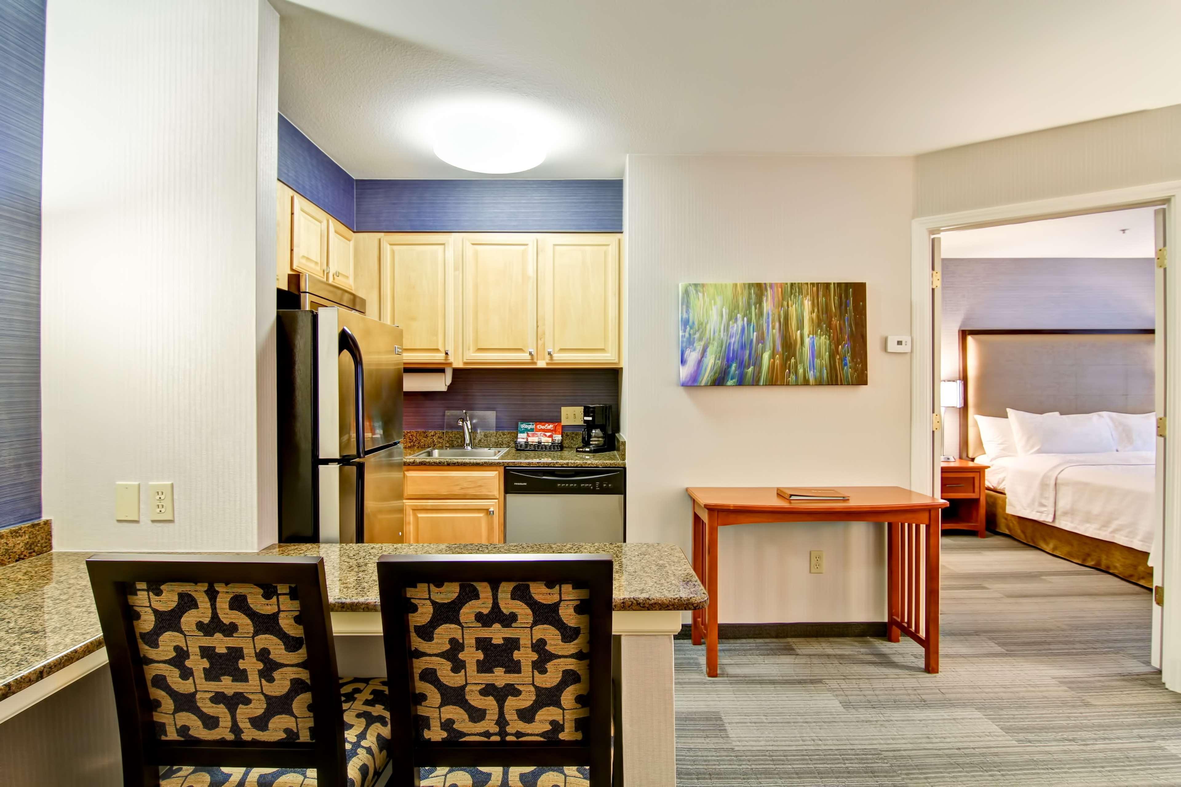 Homewood Suites By Hilton Стратфорд Экстерьер фото