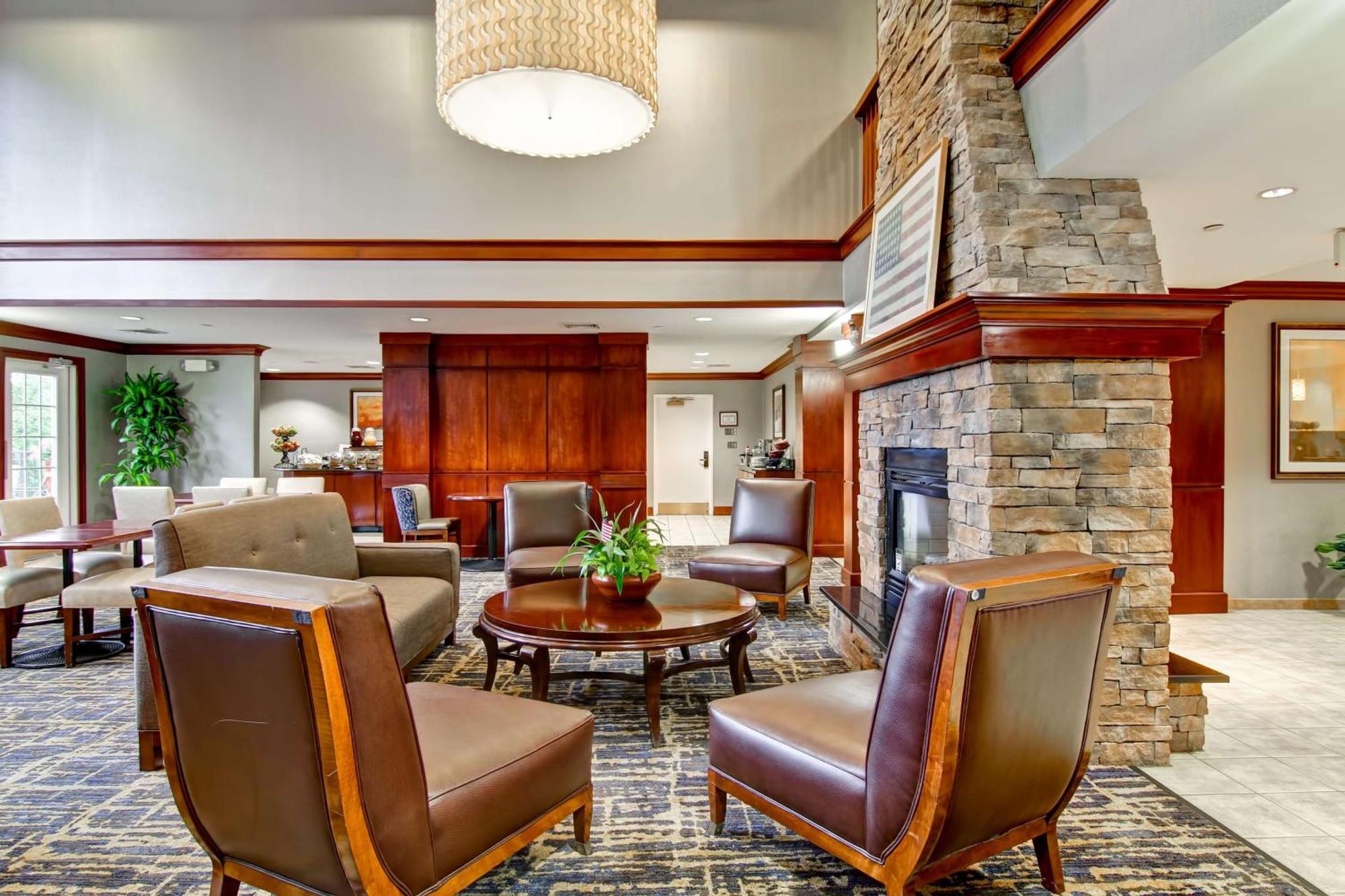 Homewood Suites By Hilton Стратфорд Экстерьер фото